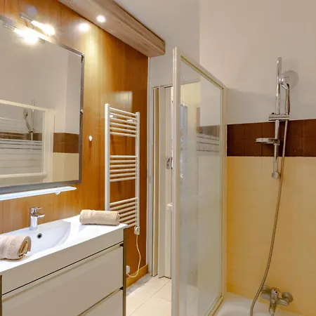 Apartment Evasion-parking Gratuit, Proche Resto